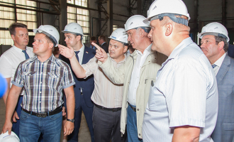 Губернатор Самарской области посетил АО «ТЯЖМАШ»